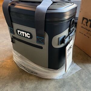 RTIC 20 Can Ultra-Tough Soft Cooler